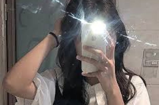 青年演员自曝无戏可拍曾与杨紫是同学生活拮据早已入不敷出
