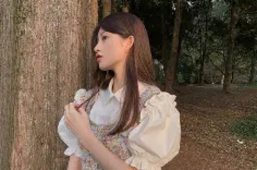 大批明星集体翻车董宇辉遭遇网友：这一次狼真的来了